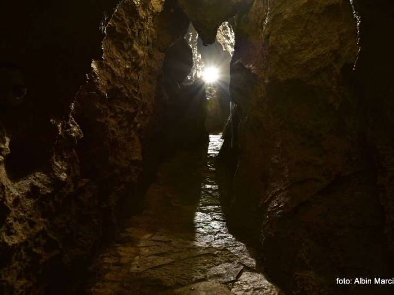 Jaskinia na Kadzielni w Kielcach