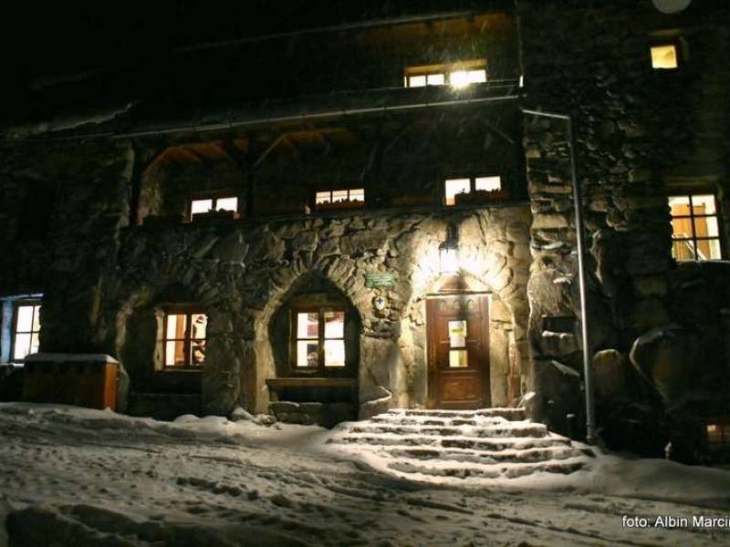 Schronisko Murowaniec na Hali Gąsienicowej w Tatrach