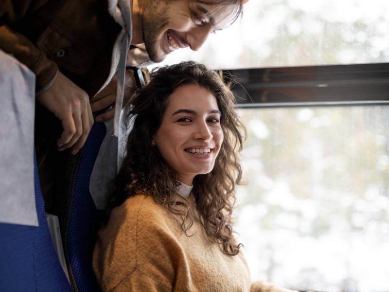 Podróż autokarem nocą czy za dnia – co wybrać?