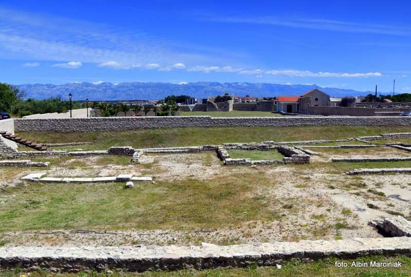 Nin romantyczne miasto w Europie 21