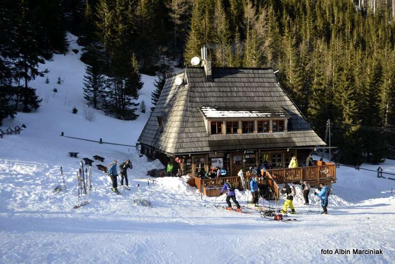 schronisko na Hali Kondratowej 10