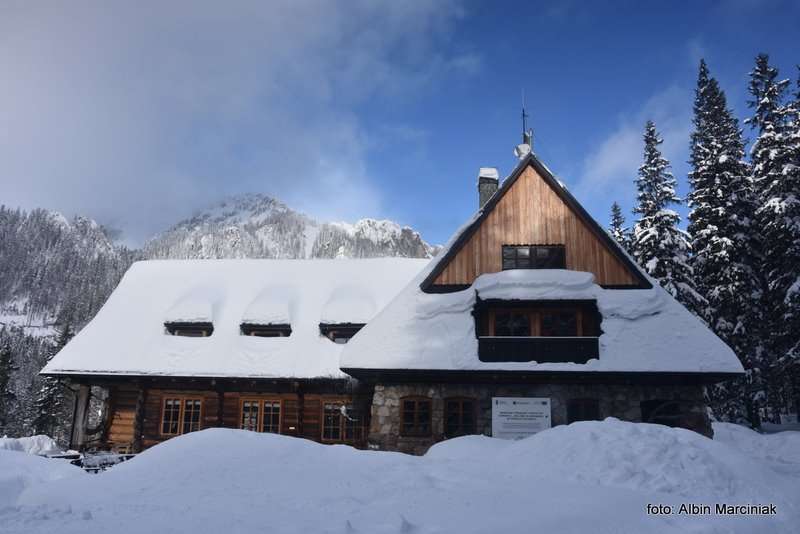 Schronisko Górskie PTTK na Hali Ornak 14
