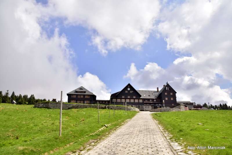 schronisko na Hali Szrenickiej 3