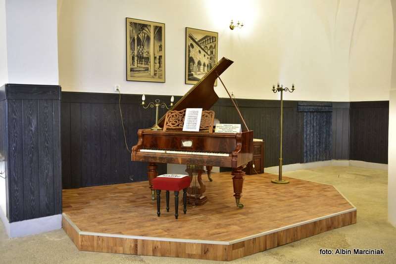 Pałac Marianny Orańskiej w Kamieńcu Ząbkowickim 10