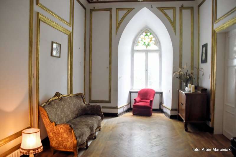 Zamek Leśna Skała w Szczytnej 13