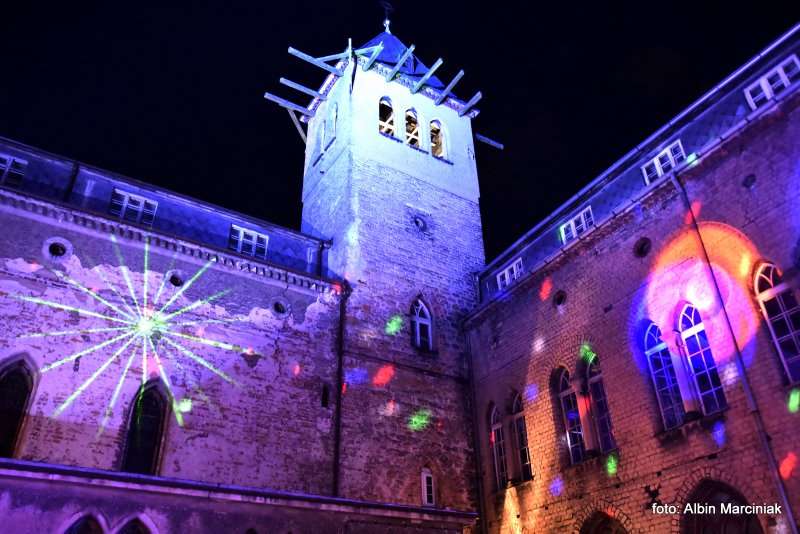 Zamek Leśna Skała w Szczytnej 28