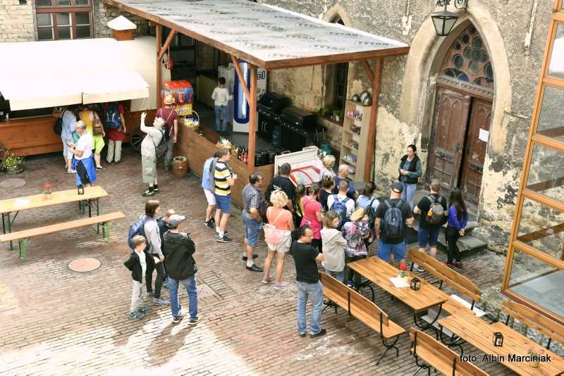 Zamek Leśna Skała w Szczytnej 29