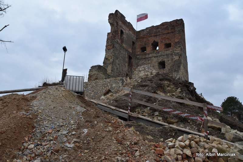  Zamek w Melsztynie 30