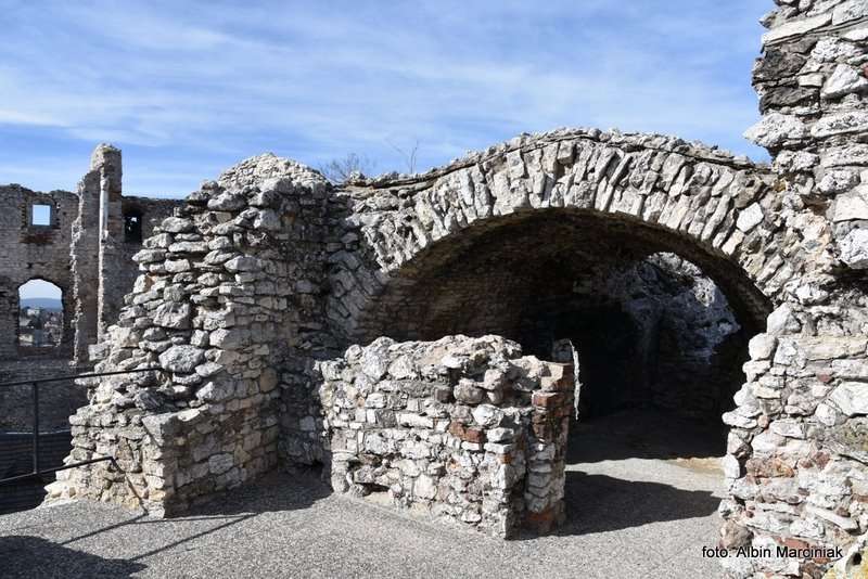 Zamek Ogrodzieniec 17