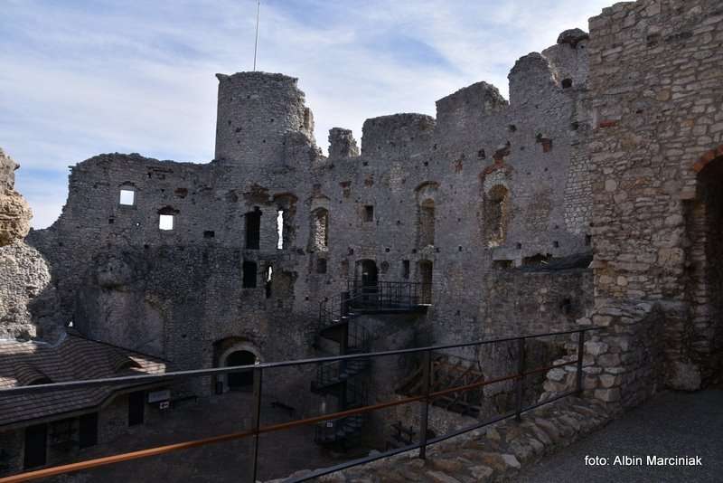 Zamek Ogrodzieniec 21