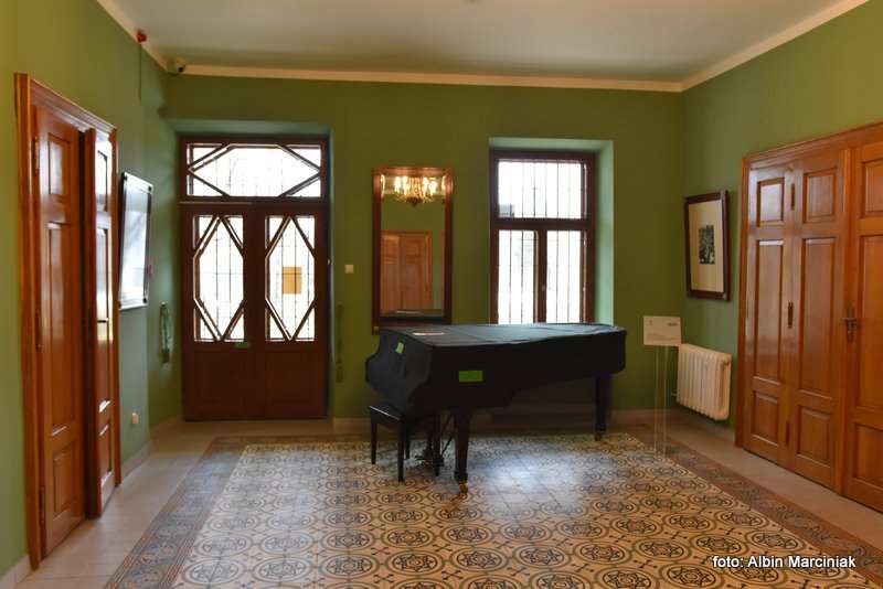 Dworek Ignacego Paderewskiego w Kąśnej Dolnej 15