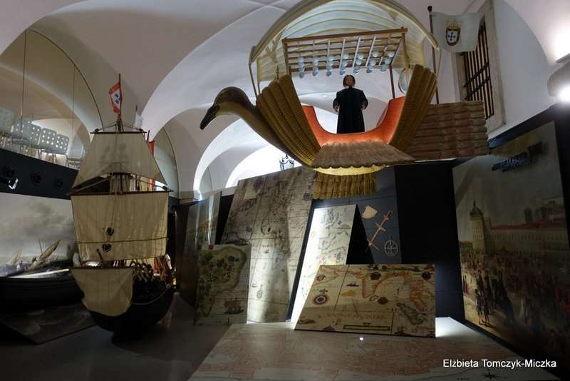 01 Lisbon Story Center