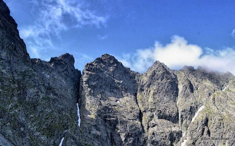 http://www.klubpodroznikow.com/images/stories/relacje/tatry_rysy/DSC_0140.JPG